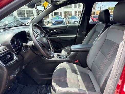 Certified 2022 Chevrolet Equinox RS w/ LPO, Floor Liner Package FWD image 18