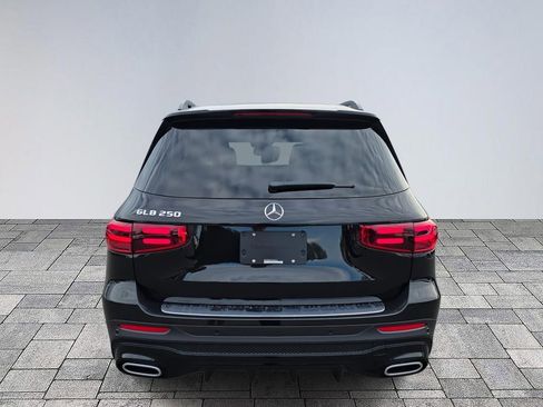 New 2026 Mercedes-Benz GLB 250 image 6