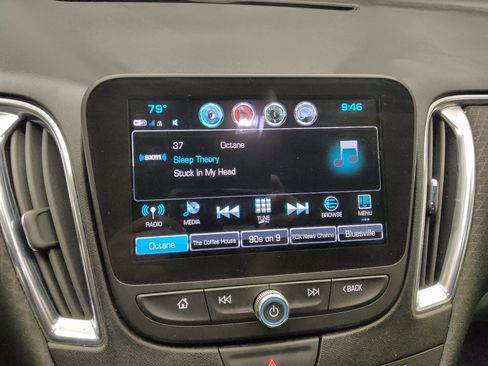 Used 2018 Chevrolet Malibu LT w/ Driver Confidence Package FWD image 25