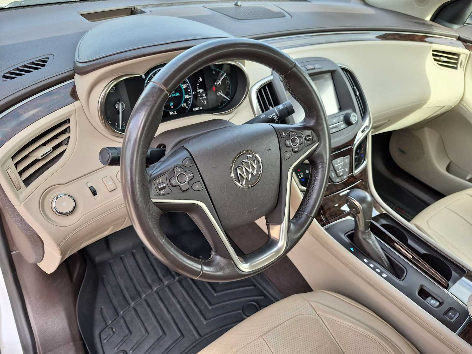 Used 2016 Buick LaCrosse Leather w/ Experience Buick Package AWD/4WD image 2