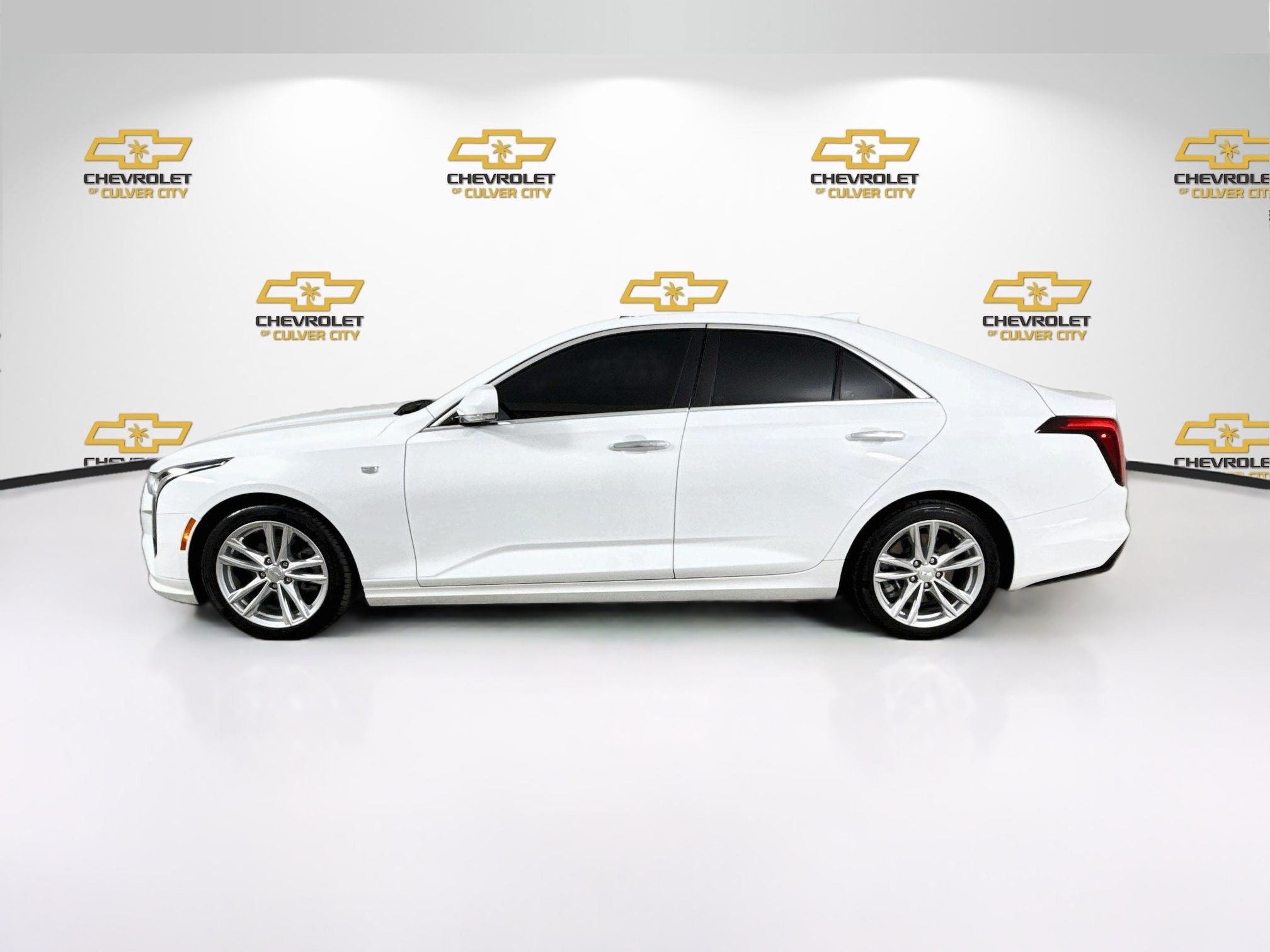 Used 2022 Cadillac CT4 Luxury w/ Sun And Sound Package RWD image 5