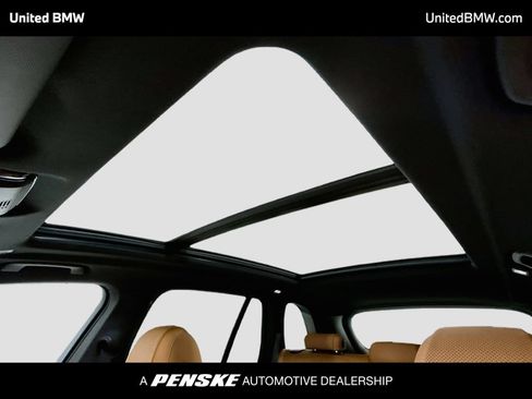 Used 2026 BMW X5 sDrive40i w/ Premium Package RWD image 12
