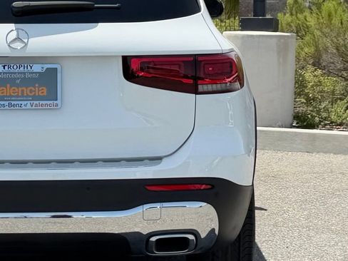 Certified 2023 Mercedes-Benz GLB 250 image 11