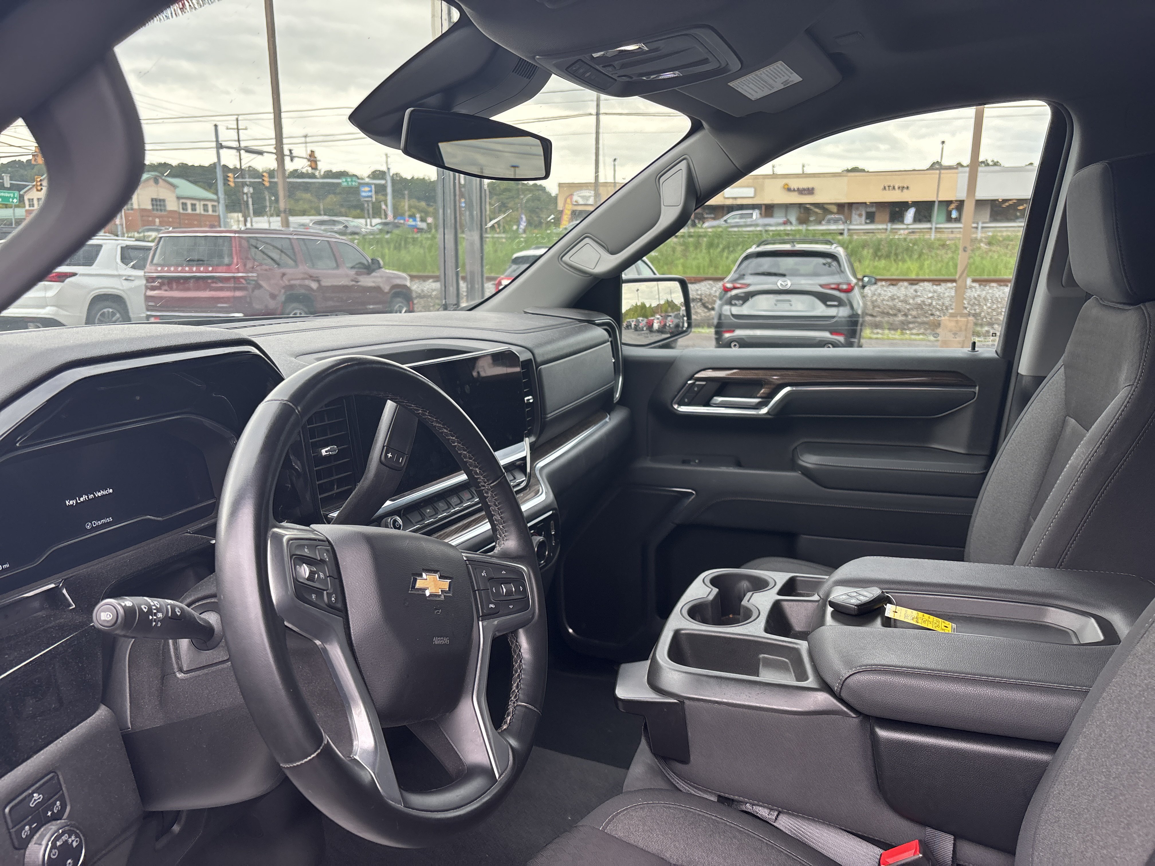 Used 2024 Chevrolet Silverado 1500 LT AWD/4WD image 12