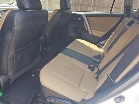 Used 2018 Toyota RAV4 Limited FWD image 11