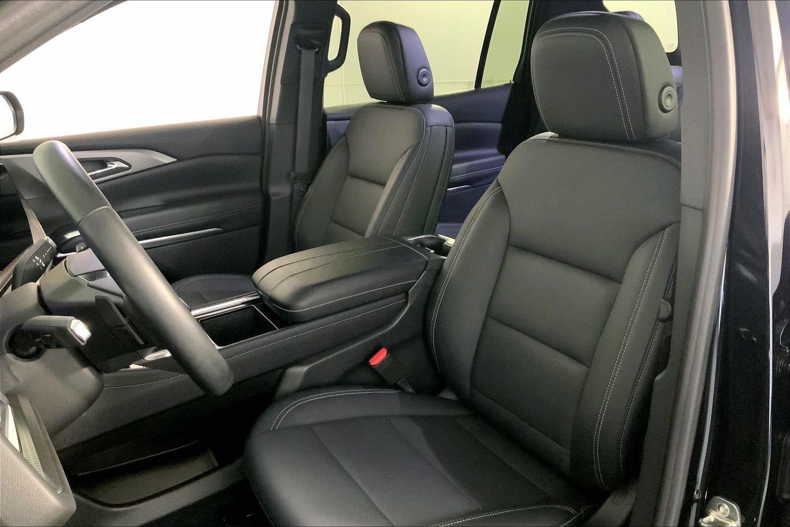 Used 2026 Chevrolet Traverse LT w/ Driver Confidence Package FWD image 22