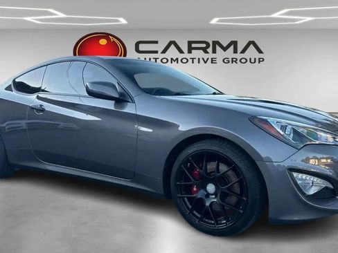 Used 2013 Hyundai Genesis 3.8 RWD image 7