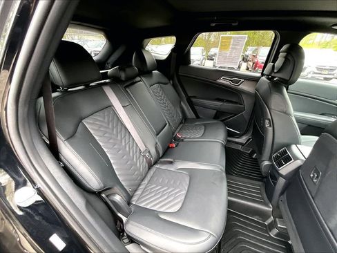 Used 2026 Kia Sportage X-Line w/ X-Line Premium Package AWD/4WD image 16