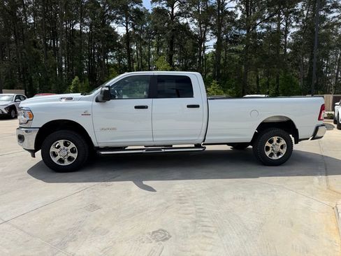 Used 2024 RAM 2500 Big Horn AWD/4WD image 2