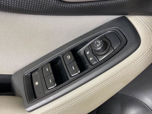 Used 2021 Subaru Forester AWD/4WD image 25