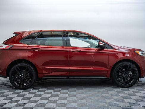 Used 2019 Ford Edge ST w/ Equipment Group 401A AWD/4WD image 4