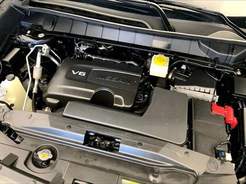 Used 2022 Nissan Pathfinder Platinum w/ Cargo Package AWD/4WD image 31