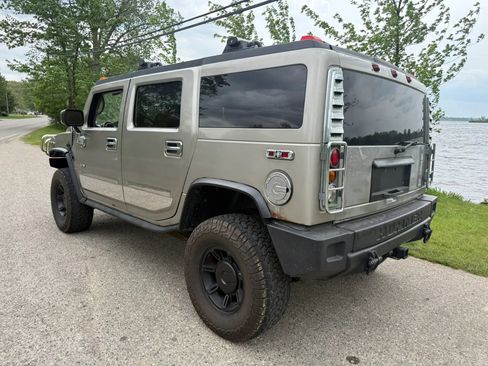 Used 2004 HUMMER H2 AWD/4WD image 2