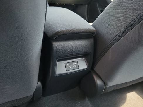 Used 2023 Toyota Corolla LE w/ LE Convenience Package FWD image 23