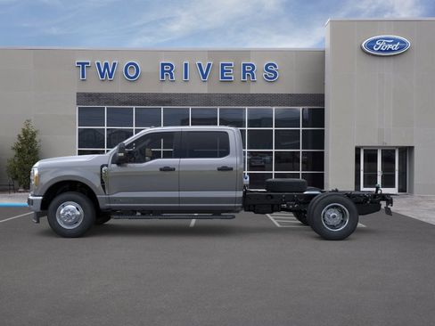 New 2026 Ford F350 XL w/ XL Chrome Package AWD/4WD image 3
