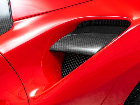 Used 2017 Ferrari 488 Spider RWD image 38