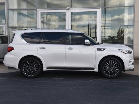 Used 2023 INFINITI QX80 Sensory w/ Cargo Package image 10