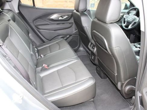 Used 2023 GMC Terrain SLT w/ Tech Package image 17