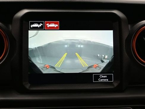 Used 2021 Jeep Gladiator Mojave AWD/4WD image 43