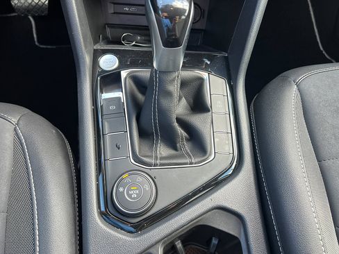 Used 2023 Volkswagen Taos SE image 22