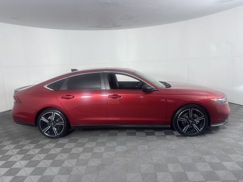 Certified 2023 Honda Accord Sport image 3