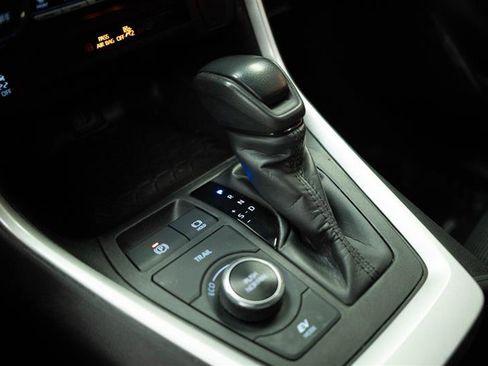 Used 2023 Toyota RAV4 LE image 21