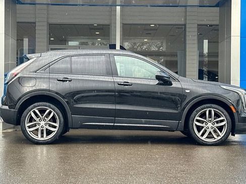 Used 2019 Cadillac XT4 Sport image 4