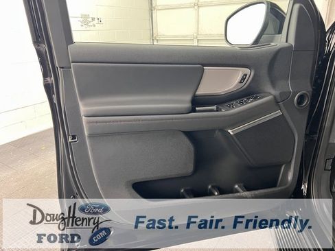 New 2025 Ford Expedition Active image 24