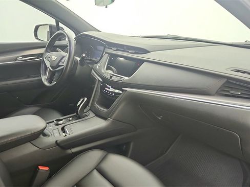 Used 2022 Cadillac XT5 Luxury w/ LPO, Floor Liner Package image 23