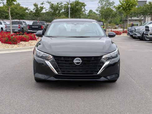 Used 2024 Nissan Sentra SV FWD image 8