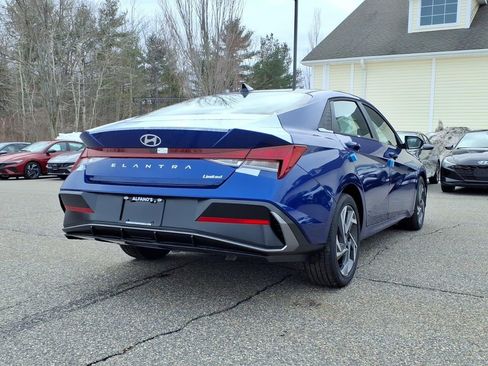 New 2025 Hyundai Elantra Limited image 2
