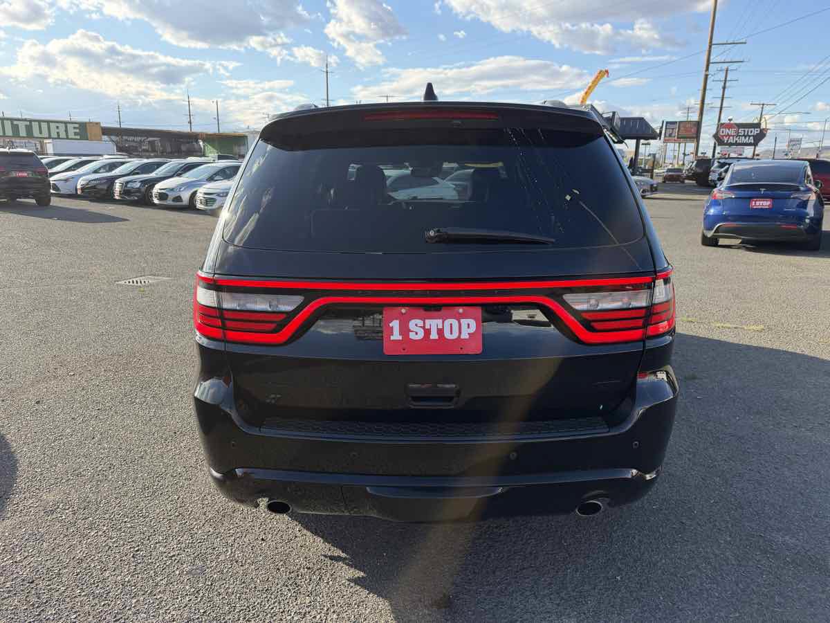 Used 2023 Dodge Durango GT w/ Blacktop Package AWD/4WD image 4
