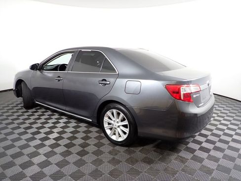 Used 2012 Toyota Camry XLE FWD image 11