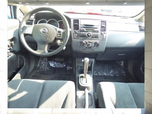 Used 2011 Nissan Versa 1.8 S w/ Plus Pkg image 14