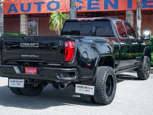 Used 2024 GMC Sierra 3500 Denali w/ Denali Reserve Package AWD/4WD image 10