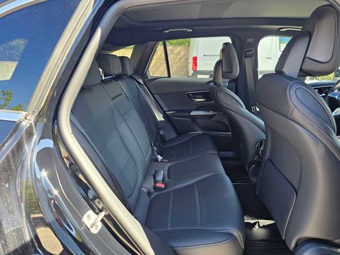New 2026 Mercedes-Benz GLC 300 4MATIC image 12