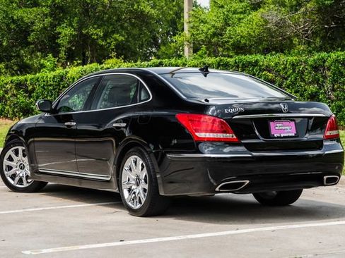 Used 2012 Hyundai Equus Signature RWD image 30
