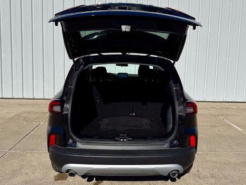 Certified 2025 Ford Escape Active w/ Cold Weather Package image 15