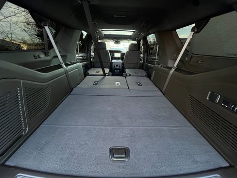 Used 2024 GMC Yukon XL Denali image 51