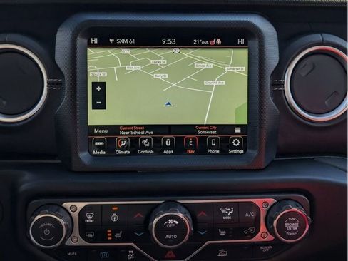 Used 2023 Jeep Wrangler Sahara w/ Cold Weather Group image 20