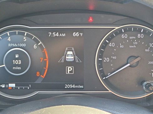 Used 2025 Nissan Versa SV w/ Trunk Package image 22