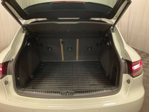 Used 2019 Porsche Macan S AWD/4WD image 12