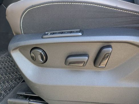 Used 2024 Volkswagen Atlas SEL image 21