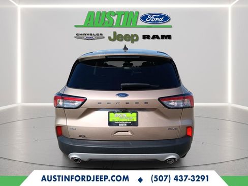 Certified 2021 Ford Escape SE w/ Cold Weather Package image 4