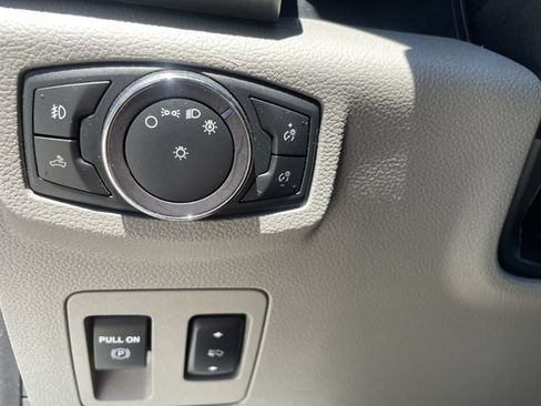 Used 2019 Ford F150 XLT w/ Equipment Group 302A Luxury AWD/4WD image 17