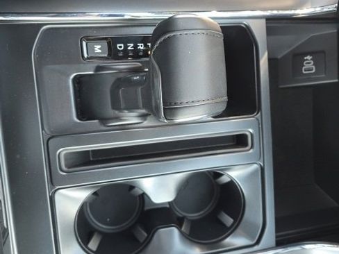 New 2025 Ford F150 Lariat w/ Equipment Group 501A Mid image 18