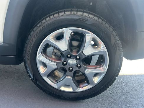 Used 2021 Jeep Compass Limited AWD/4WD image 17