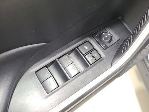 Used 2023 Toyota RAV4 XLE FWD image 22