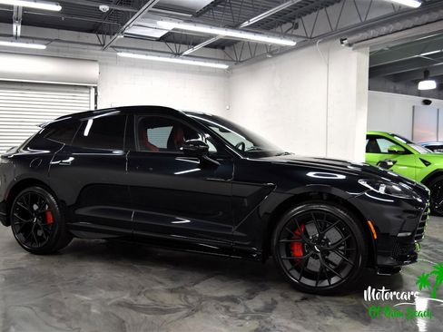 Used 2025 Aston Martin DBX 707 image 12