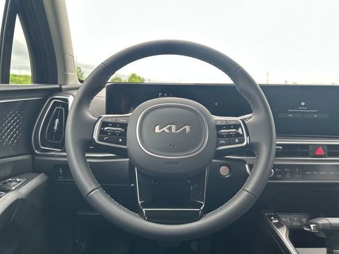 New 2025 Kia Sorento S image 12